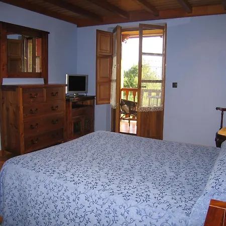 Casona De Tresali Argüero