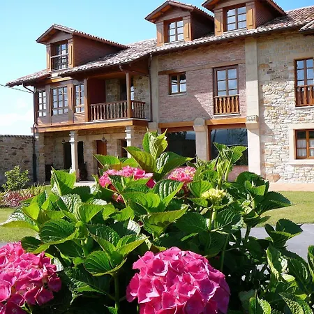 Casona De Tresali Argüero