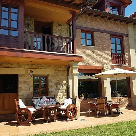 فندق Casona De Tresali 3*