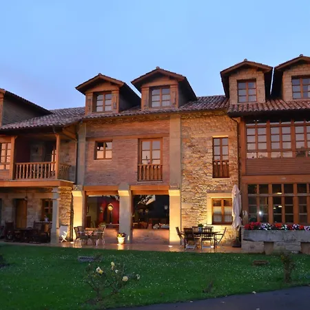Casona De Tresali 3*