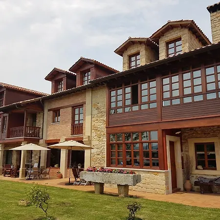 Casona De Tresali 3*